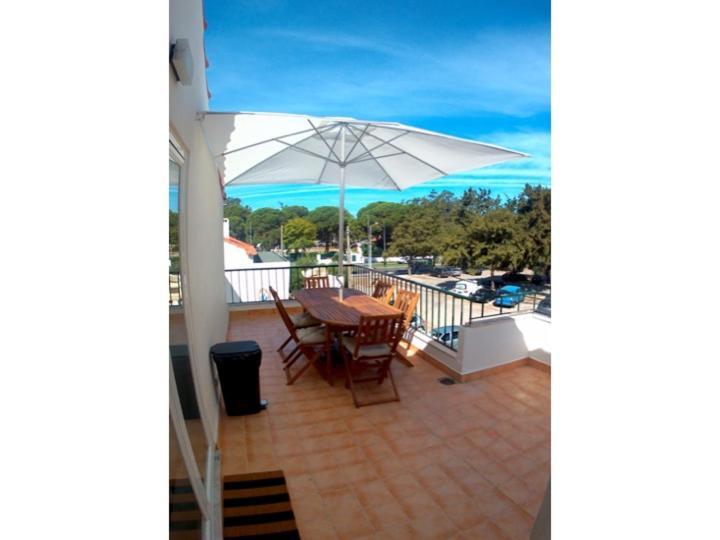 Apartment Near The Beach With Big Terrace セトゥーバル エクステリア 写真